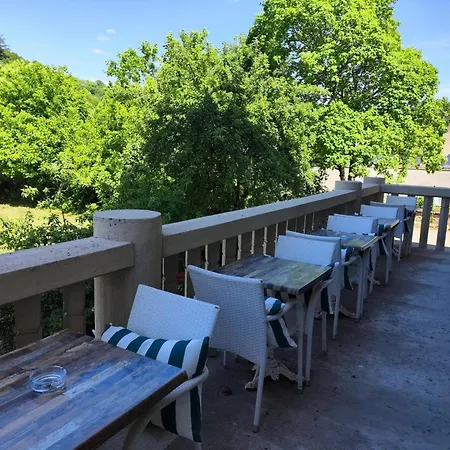 La Maison Au Toit 4*