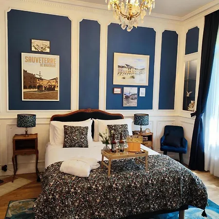 La Maison Au Toit Pensjonat Espalion
