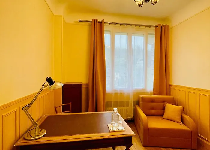 La Maison Au Toit 4* エスパリオン