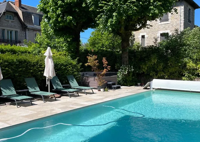 La Maison Au Toit 4* エスパリオン