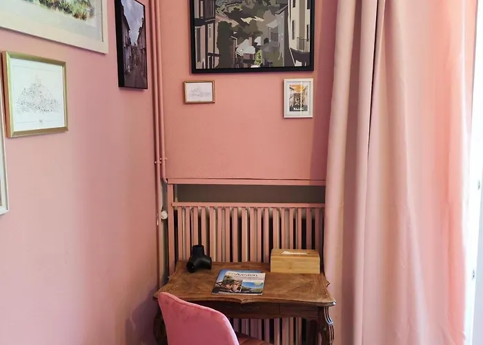 ゲストハウス La Maison Au Toit エスパリオン