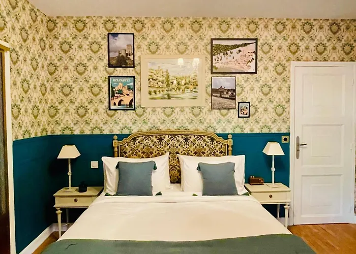 ゲストハウス La Maison Au Toit 4*