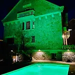 La Maison Au Toit Espalion