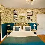 Penzion La Maison Au Toit 4*