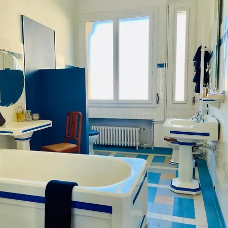 La Maison Au Toit Espalion