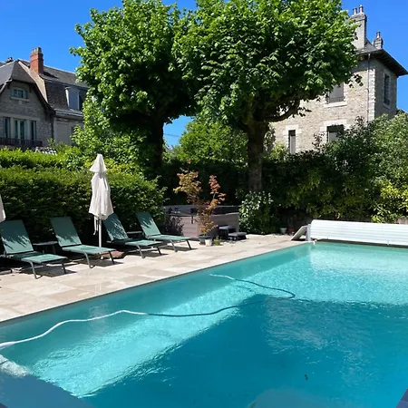 La Maison Au Toit 4* Espalion