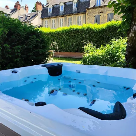 La Maison Au Toit Espalion