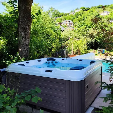 La Maison Au Toit Espalion