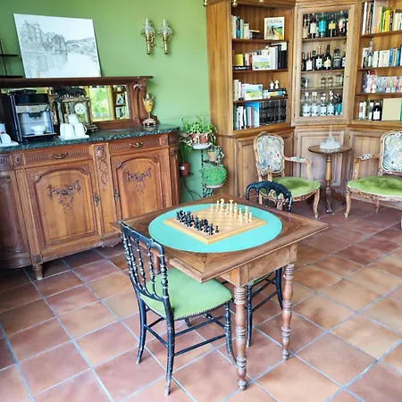 Casa de hóspedes La Maison Au Toit 4*