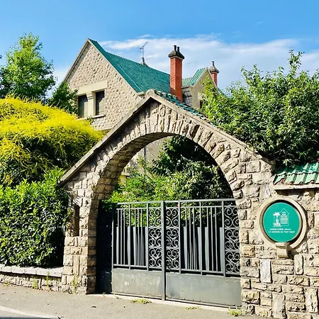 La Maison Au Toit Penzion Espalion