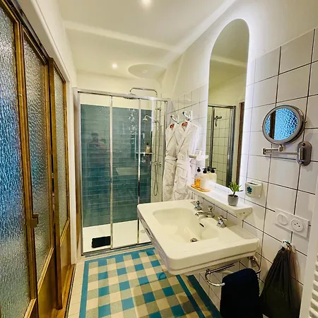 La Maison Au Toit Casa de hóspedes 4*