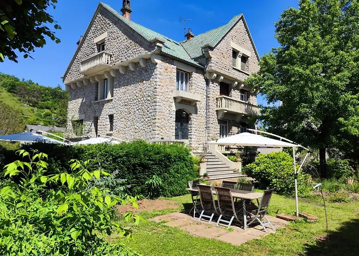 La Maison Au Toit Penzion 4*